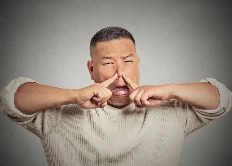 男性尿得越遠，意味著腎更好？